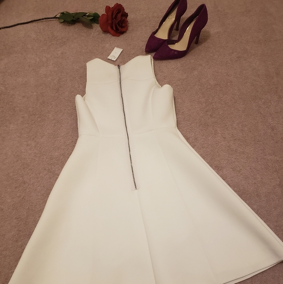 Banana Republic Puff White Dress - Picture 6 of 10